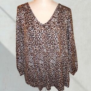 BOBEAU NWT ANIMAL PRINT BLOUSE